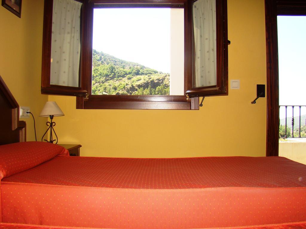 Hotel Rural Pepe Alvarez Trevelez Bilik gambar